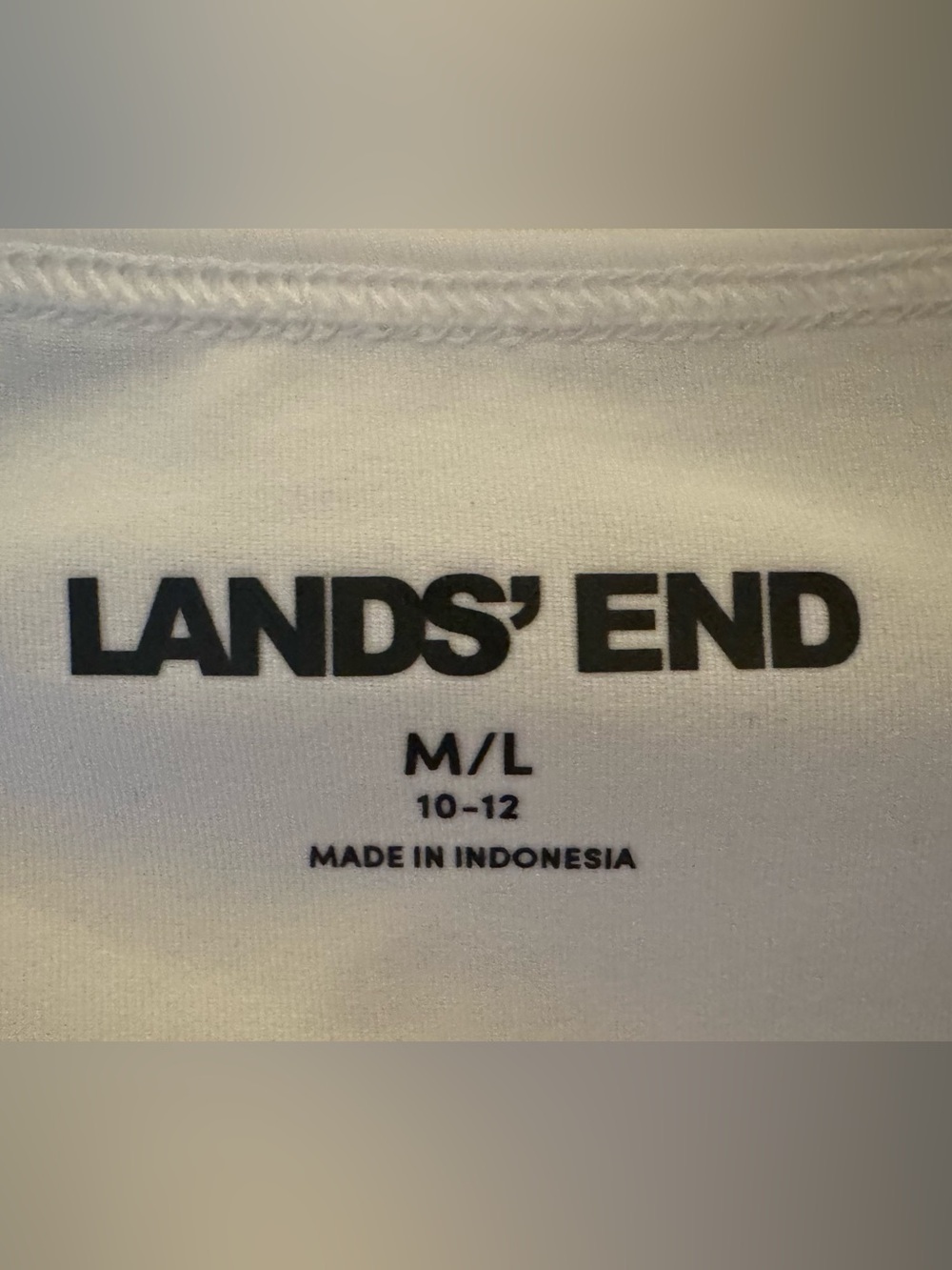 Lands' End Swim Tee Rash Guard UPF 50 in White Size - M/L or 10-12  **NWOT** - Picture 7 of 12